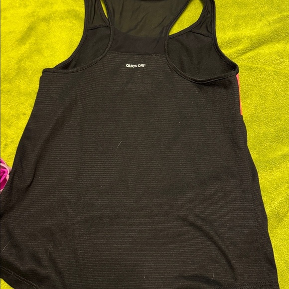 Girls Athletic Under Armour Graphic Tee, tanks and Shorts Set Sz photos for Sz - Picture 13 of 13